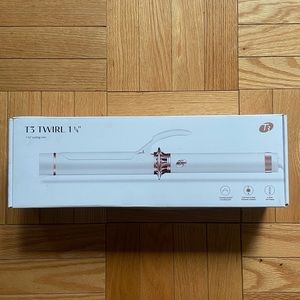 T3 Curling Iron 1.25”